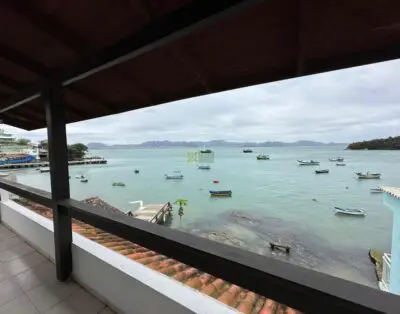 Preciosa residencia frente a la playa con 3 dormitorios.