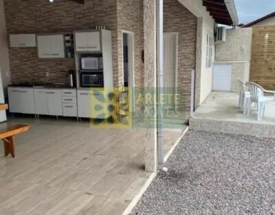 Casa con piscina, en playa mariscal, con 01 dormitorio