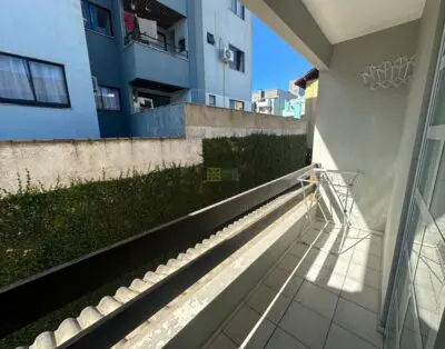 Apartamento de 2 habitaciones, en praia de bombas, para alquiler por temporada, es decir: (apto 101 – primer piso delantero)