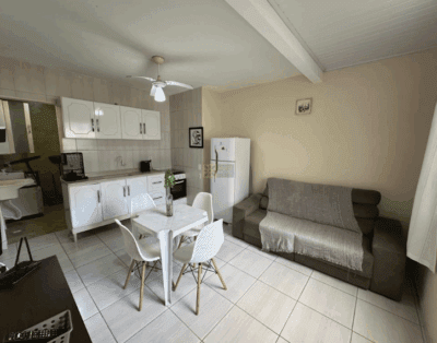 Pequeño Residencial en Bombinhas