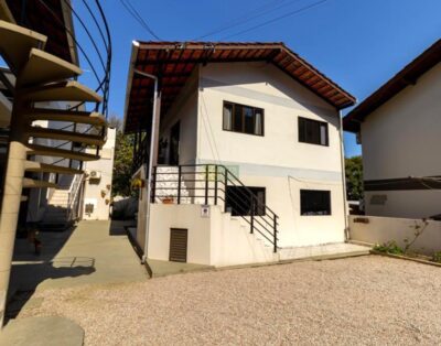 Casa en Bombinhas con 02 habitaciones (CASA 03 – PISO ALTO)